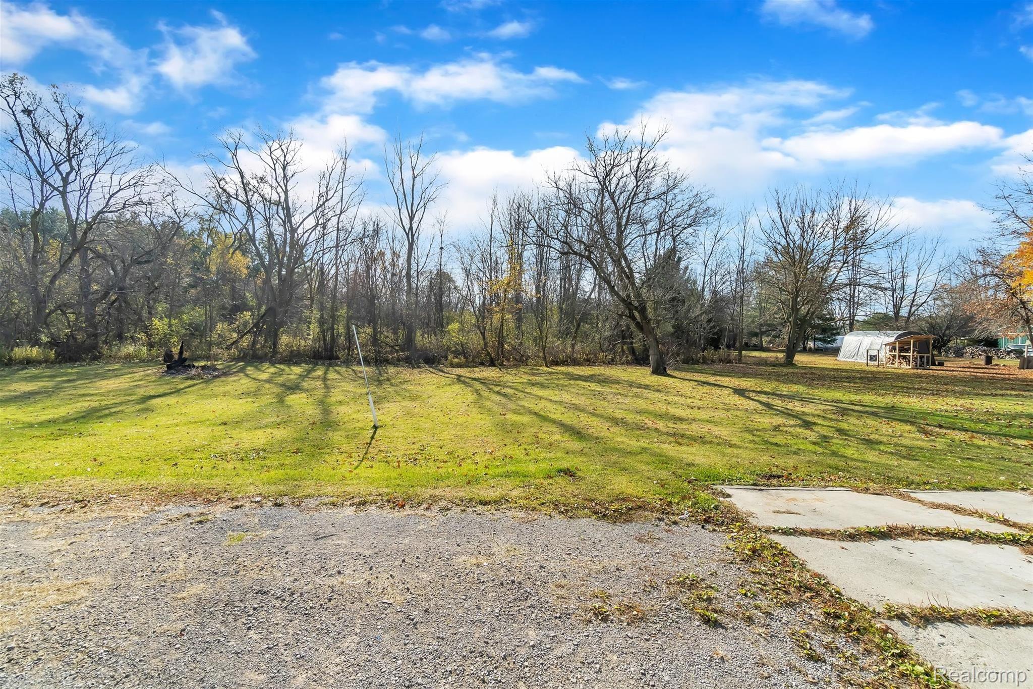 7220 East Birch Run Road Birch Run, MI 48415 - Photo 24 of 24 25-7220 Birch Run Rd-windowstill-re.jpg