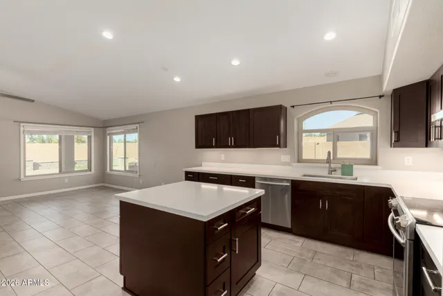 $2,750 | 20016 North 65th Drive, Glendale, AZ 85308