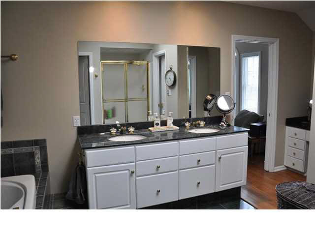 7601 Newburgh Road Evansville, IN 47715 - Photo 14 of 30 Gallery Image 14