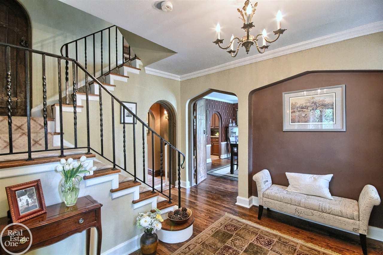 1045 Harvard Road Grosse Pointe Park, MI 48230 - Photo 6 of 29