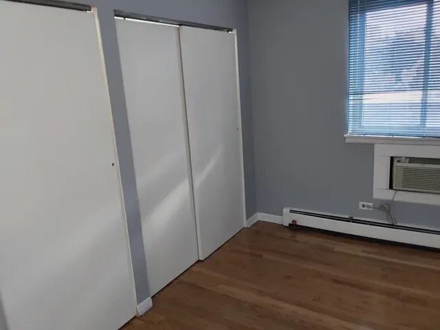 $195,000 | 1060 West Hollywood Avenue, Unit 502, Chicago, IL 60660