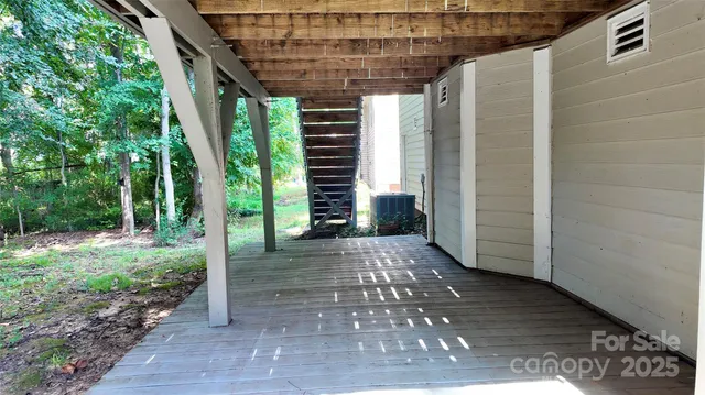 a view of outdoor space