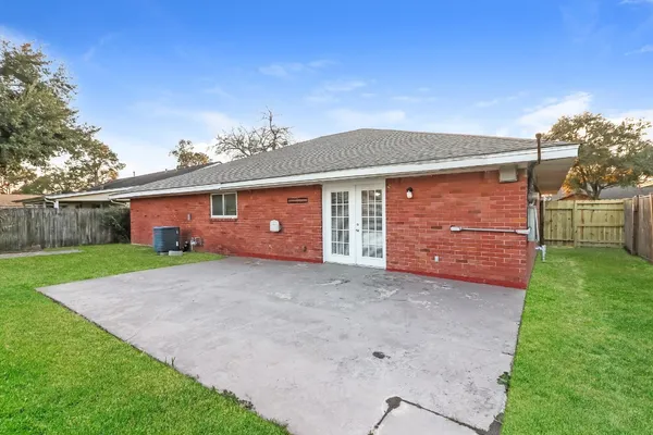 $235,500 | 1813 Marlock Lane, Pasadena, TX 77502
