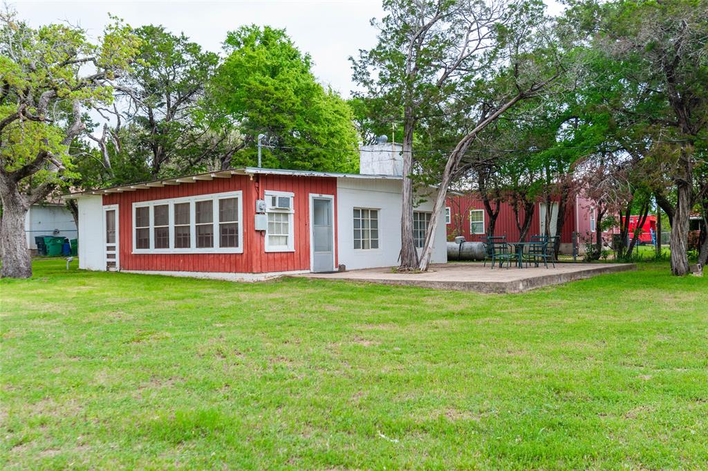 137 Center Loop Whitney, TX 76692 - Photo 5 of 34