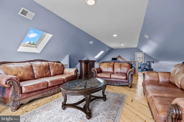 $1,500,000 | 658 Brunswick Pike, Lambertville, NJ 08530