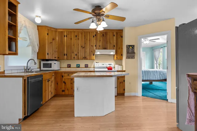 $1,500,000 | 658 Brunswick Pike, Lambertville, NJ 08530