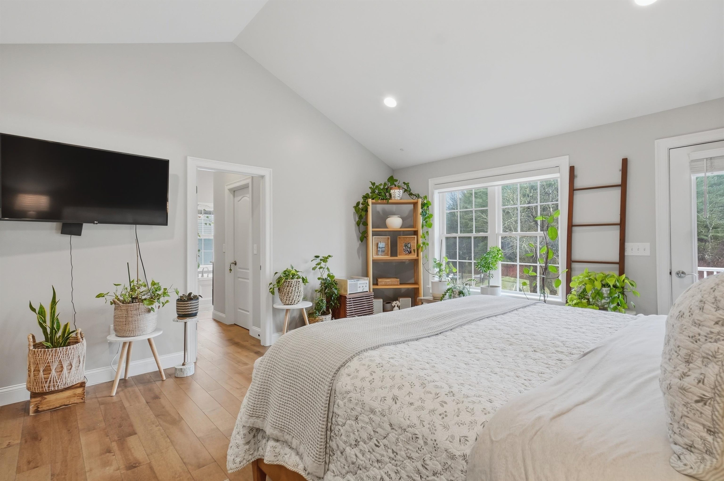 71 Bedford Road Merrimack, NH 03054 - Photo 15 of 39