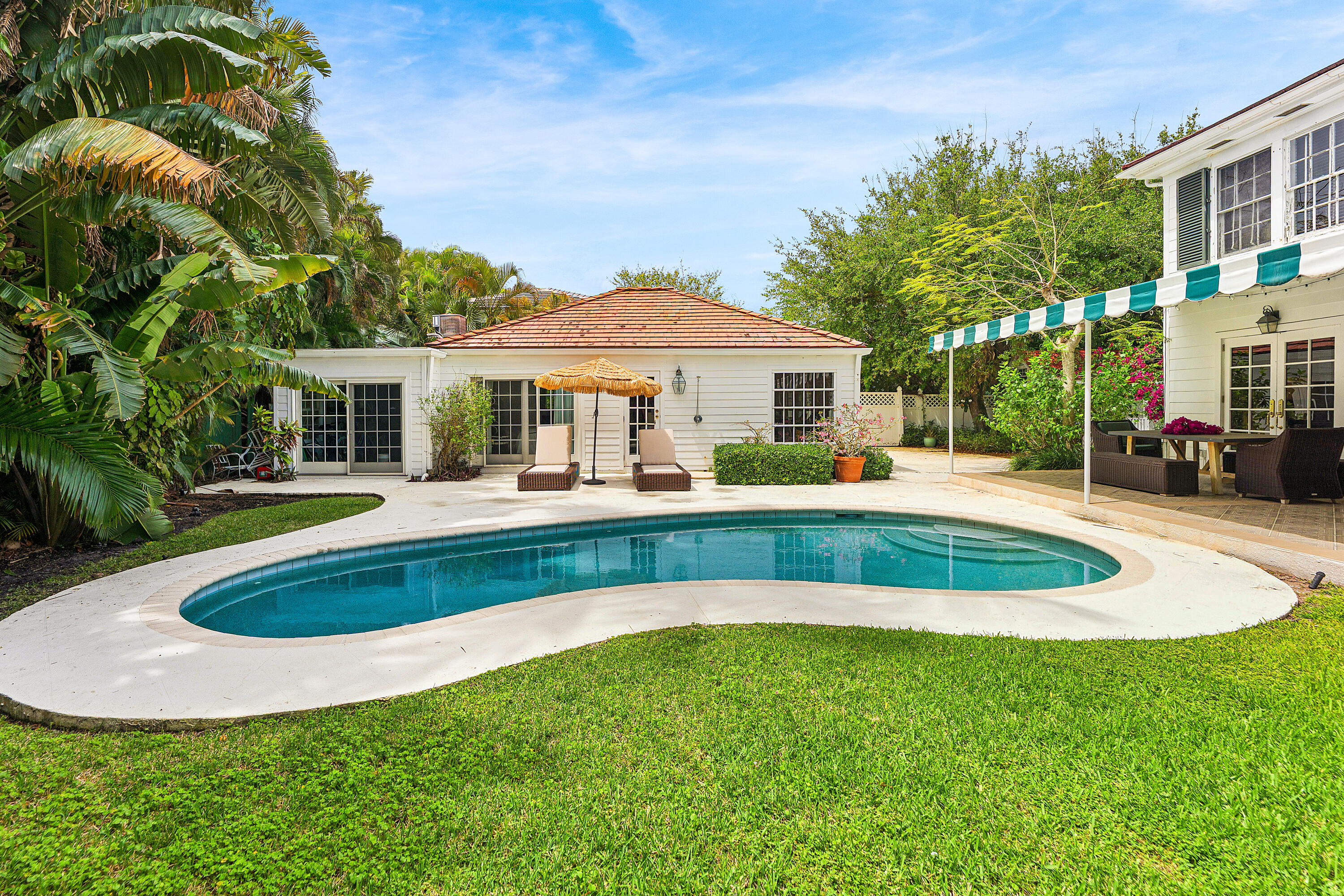210 Merrain Road Palm Beach, FL 33480 - Photo 4 of 33 Guest House