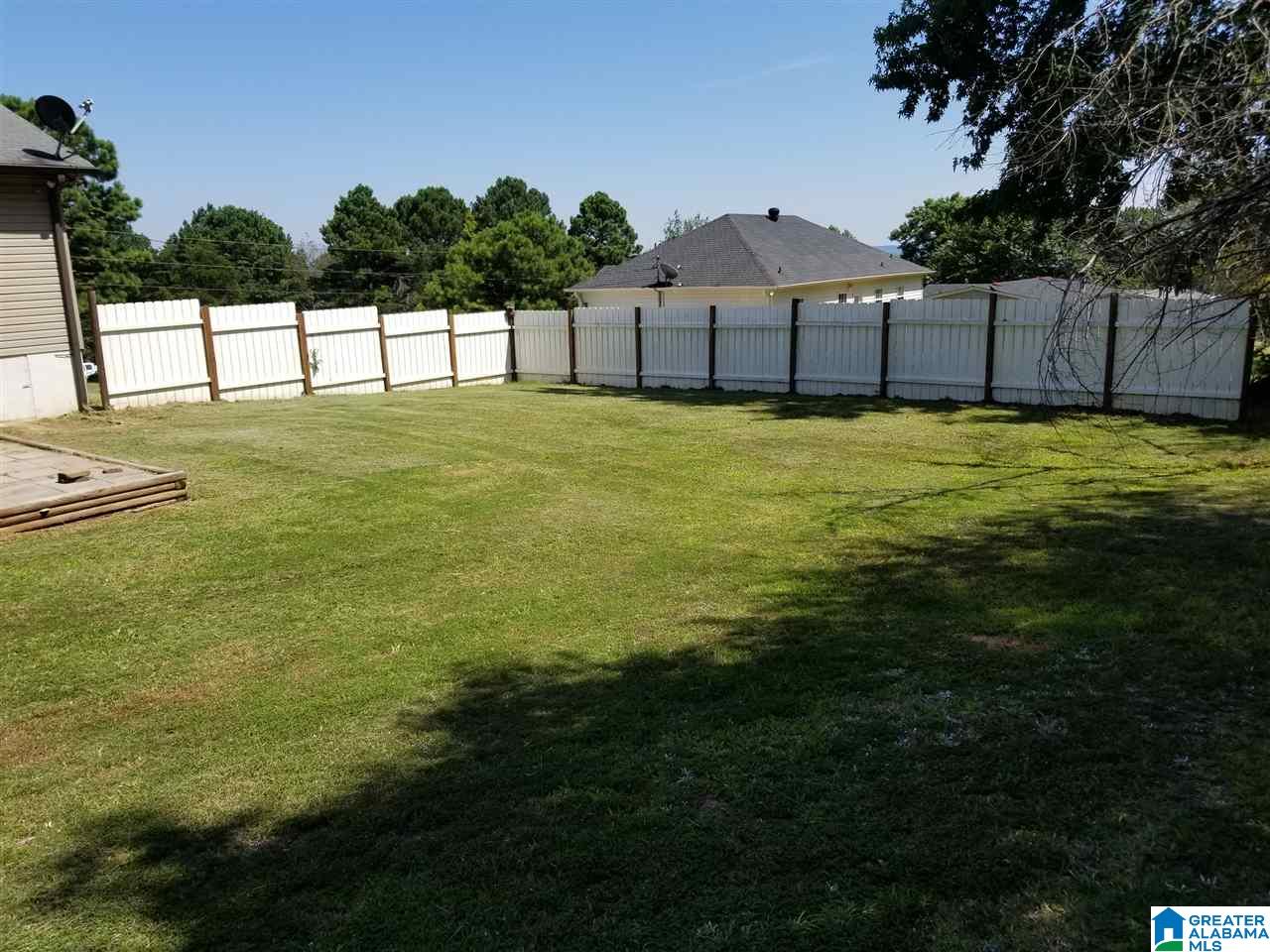 211 Summit Drive Hayden, AL 35079 - Photo 3 of 12