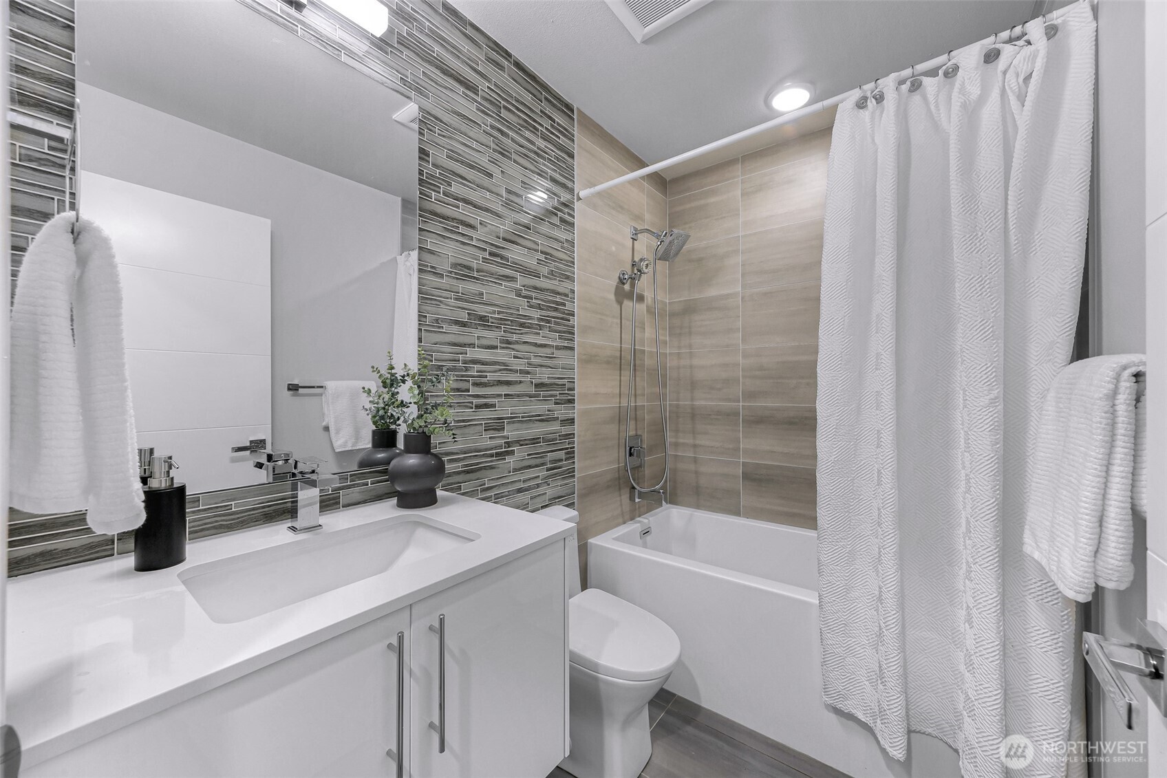 901 28th Avenue South, Unit G Seattle, WA 98144 - Photo 6 of 29