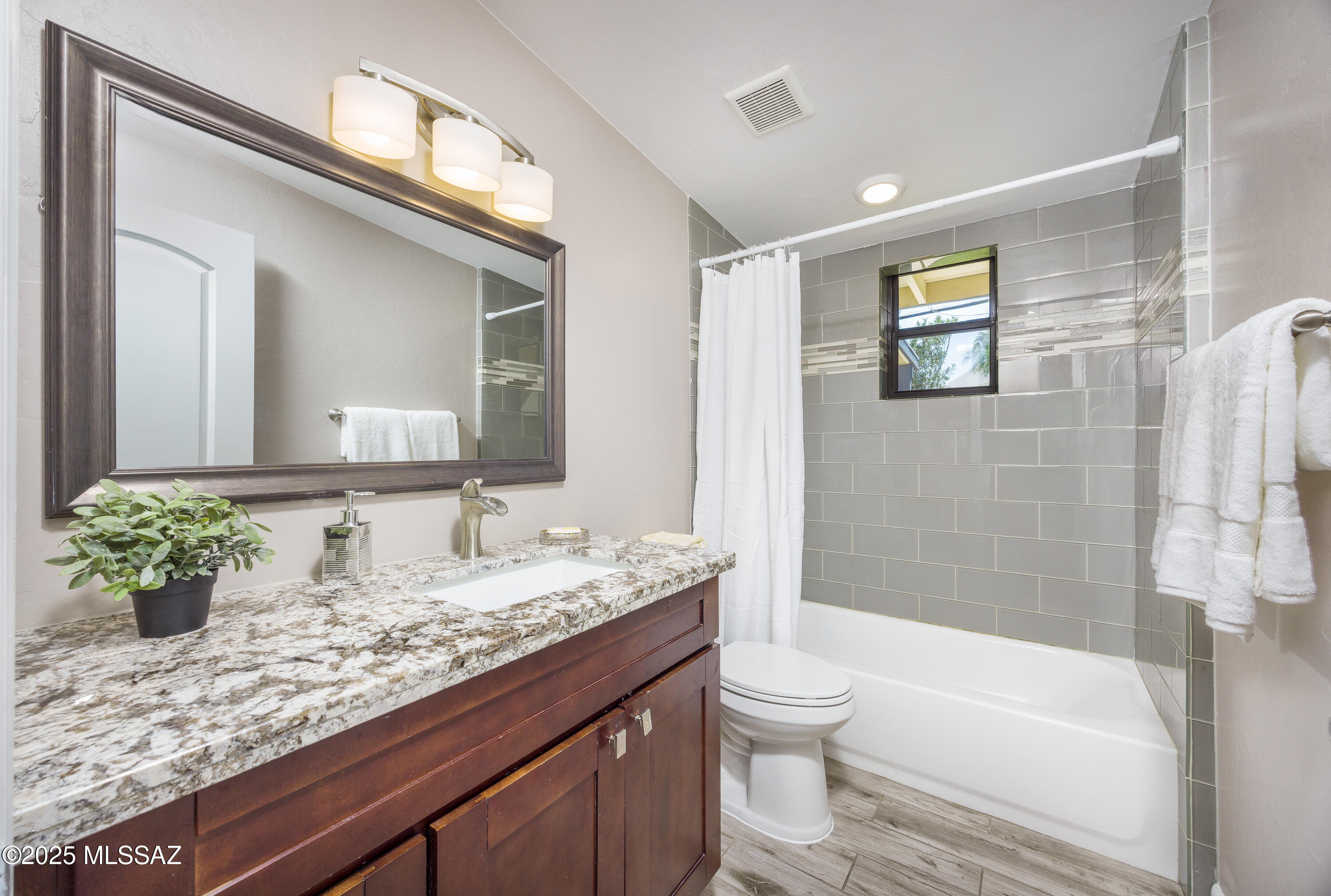 5642 East Spring Street Tucson, AZ 85712 - Photo 20 of 28