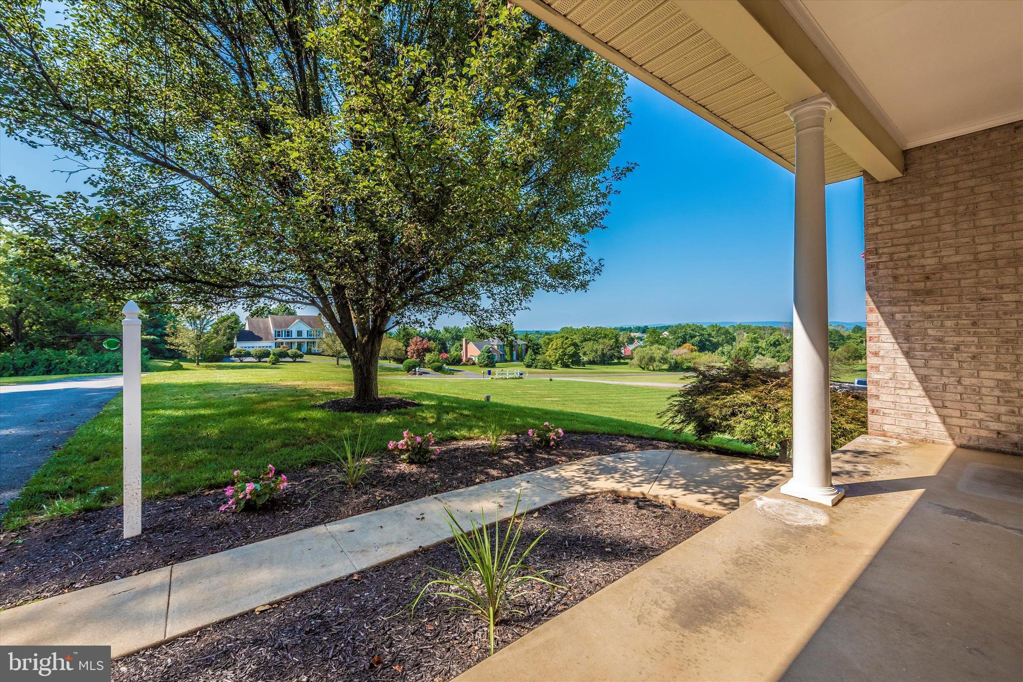 3830 Roundtree Road Jefferson, MD 21755 - Photo 4 of 73