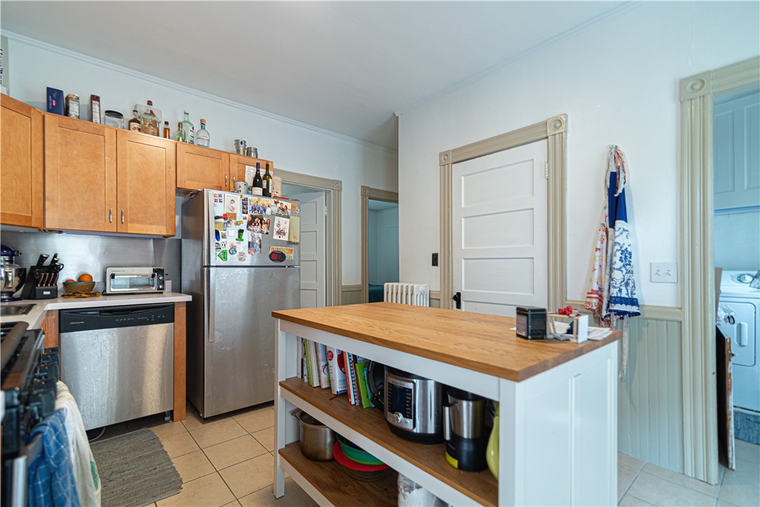 159 Camp Street Providence, RI 02906 - Photo 3 of 47