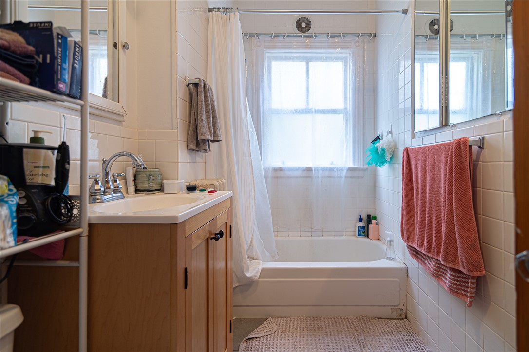 159 Camp Street Providence, RI 02906 - Photo 8 of 47