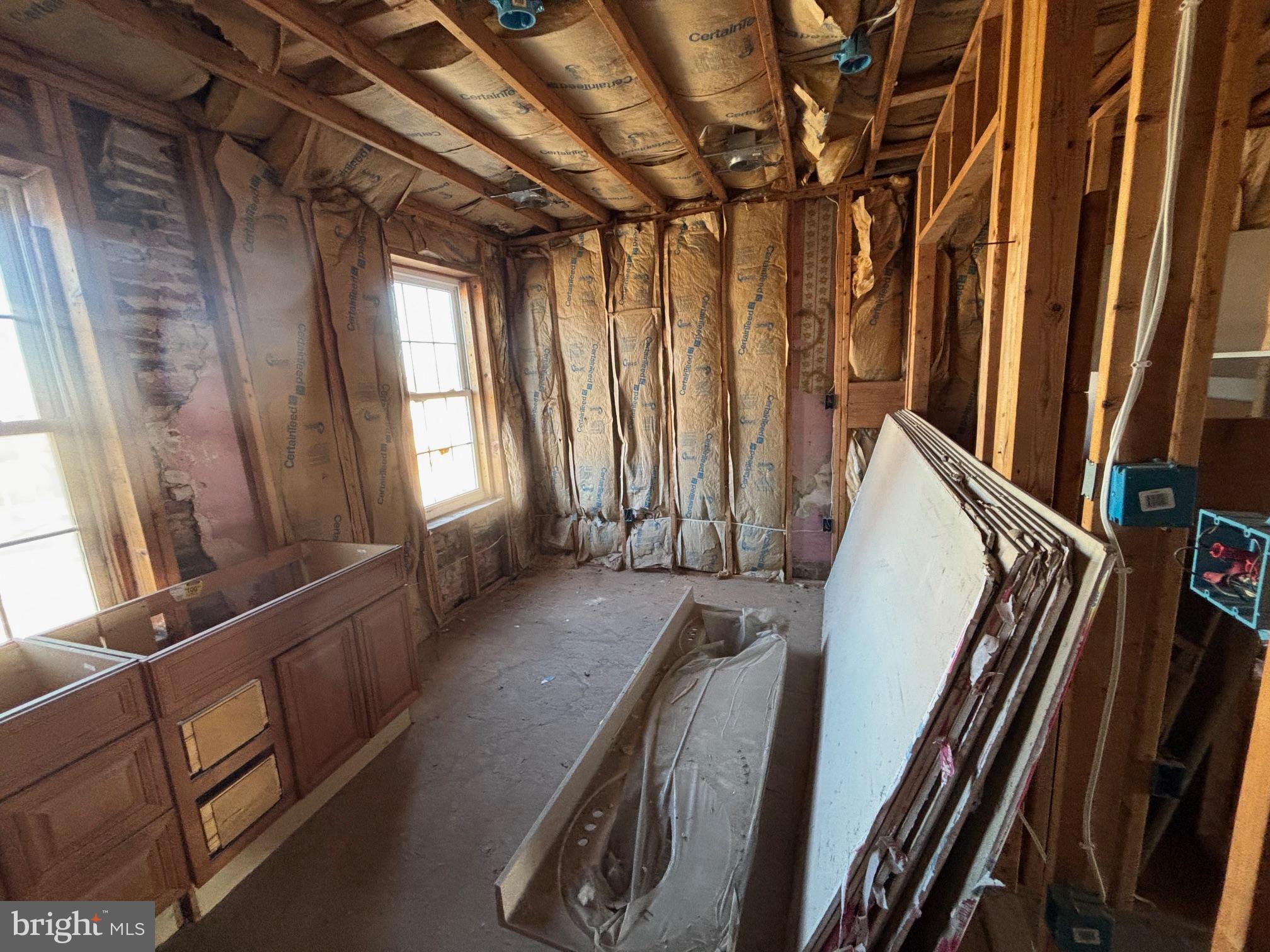 2401 Annapolis Road Baltimore, MD 21230 - Photo 6 of 14 a view of an entryway