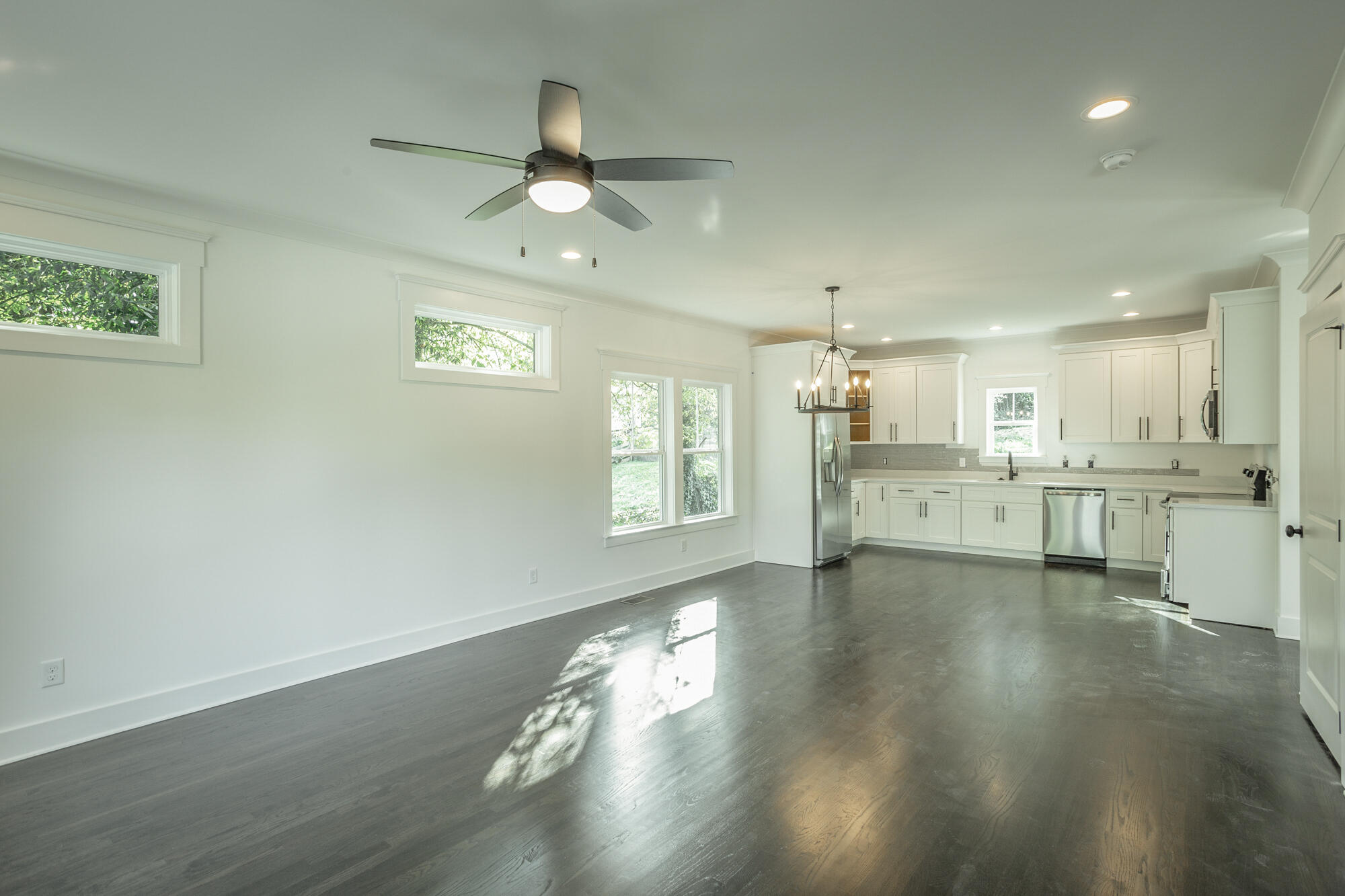 4708 North Forest Road Hixson, TN 37343 - Photo 3 of 57 174 Lynda Cir. HD-5