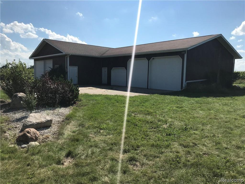 5110 South Sandusky Road Peck, MI 48466 - Photo 39 of 51 Polebarn - side.jpeg