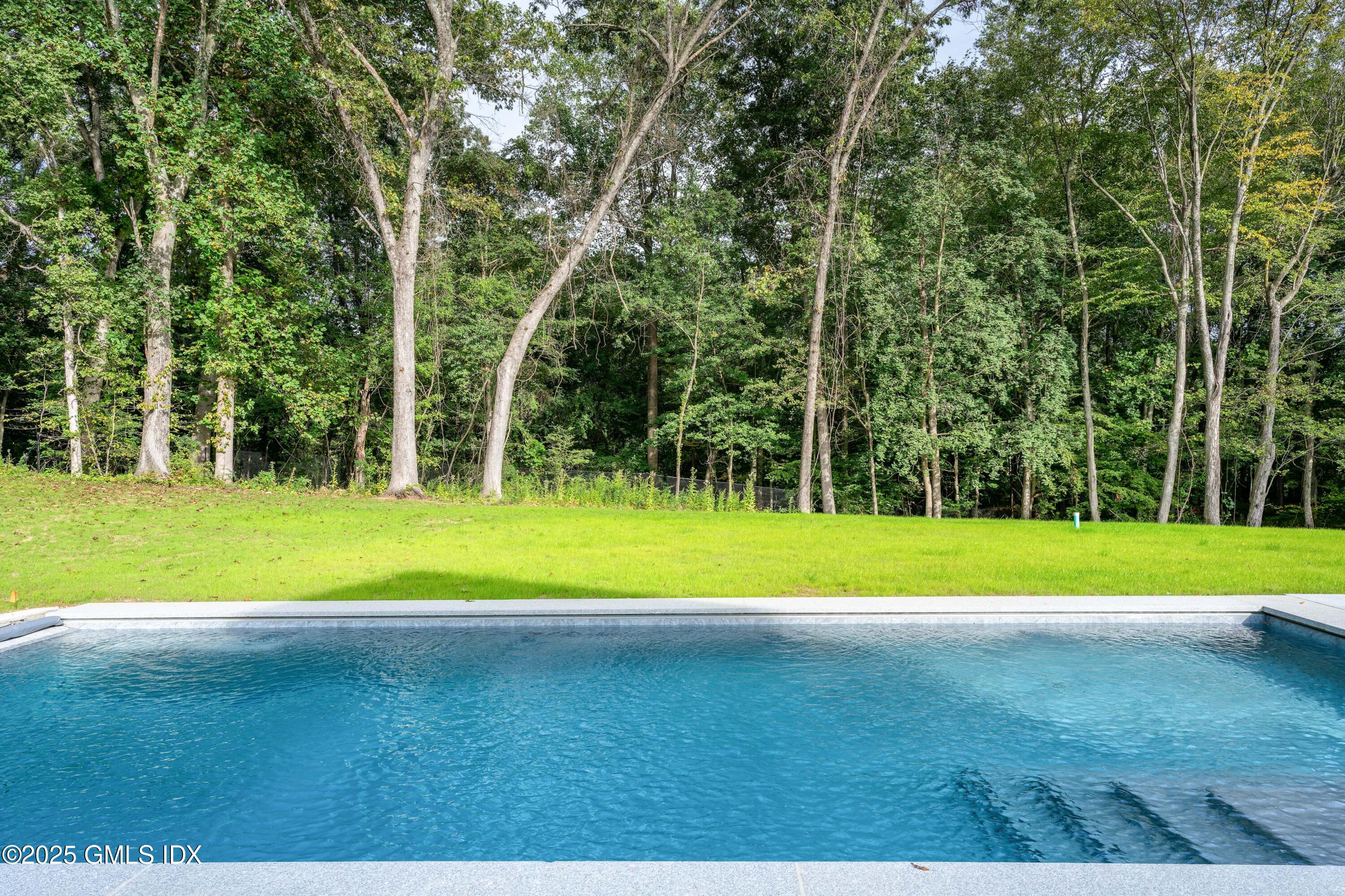 49 Cutler Road Greenwich, CT 06831 - Photo 4 of 29 49 Cutler Rd 05 - PRINT