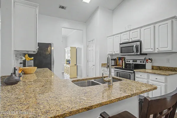 $1,950 | 13518 Huntington Circle, Gulfport, MS 39503