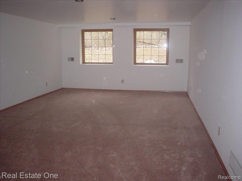 30503 Six Mile Road Livonia, MI 48152 - Photo 15 of 18 6 mile 25