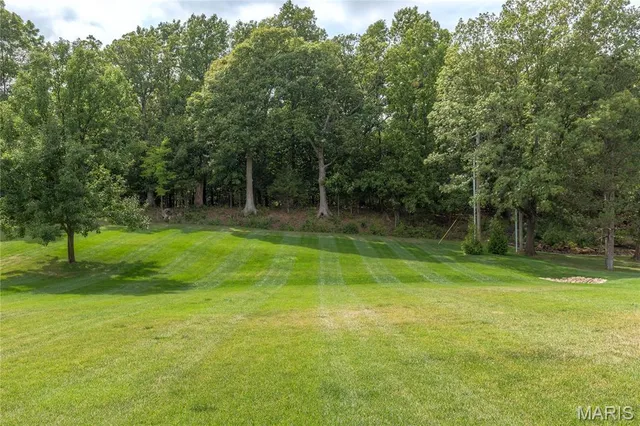 $3,595,000 | 13 Roclare Lane, Town and Country, MO 63131
