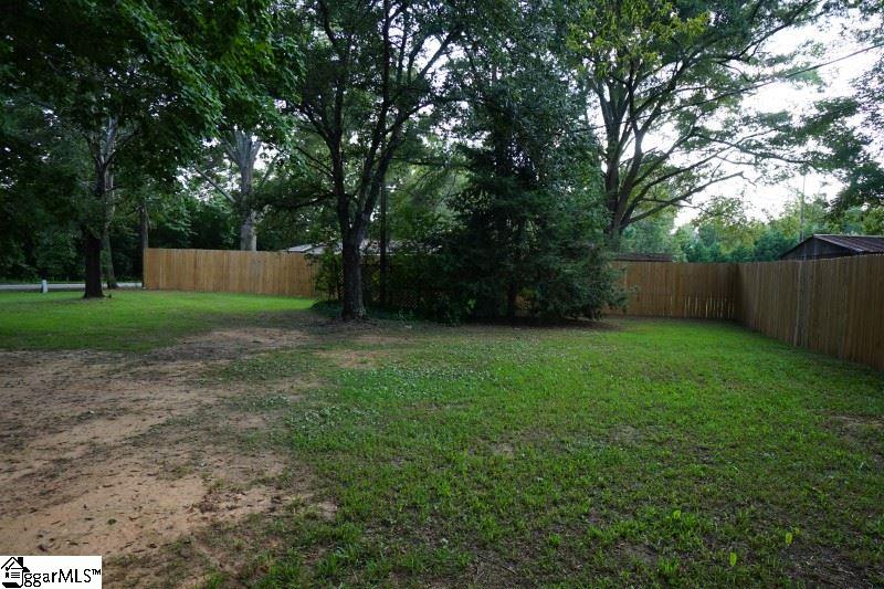 9598 Augusta Road Pelzer, SC 29669 - Photo 6 of 25
