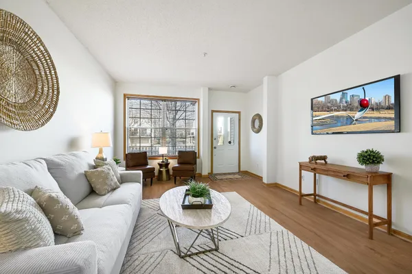 $265,000 | 1996 Siefert Street, Chaska, MN 55318
