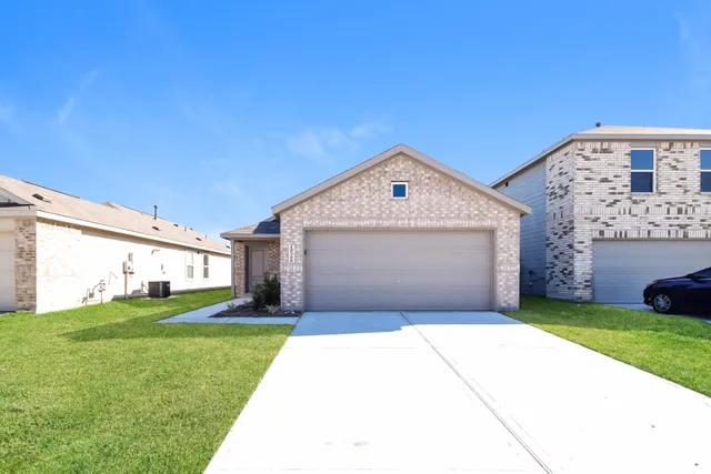 $1,895 | 10706 Lavender Cotton Lane, Houston, TX 77016