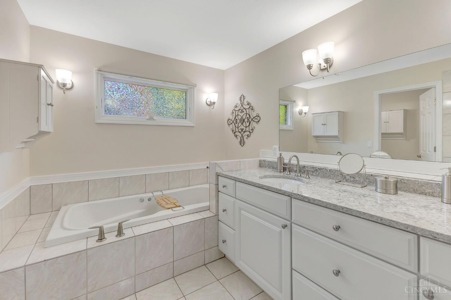 5780 Oakridge Road Hamilton, OH 45011 - Photo 19 of 69