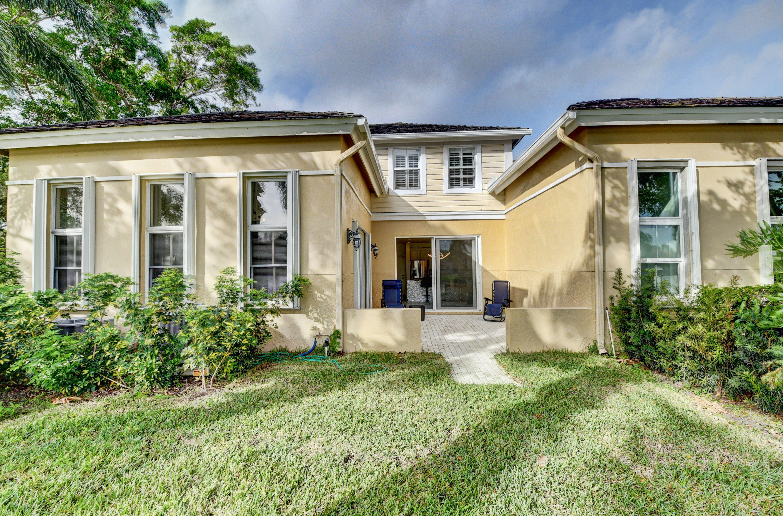 5624 Northwest 39th Avenue Boca Raton, FL 33496 - Photo 19 of 21 Rear Perspective