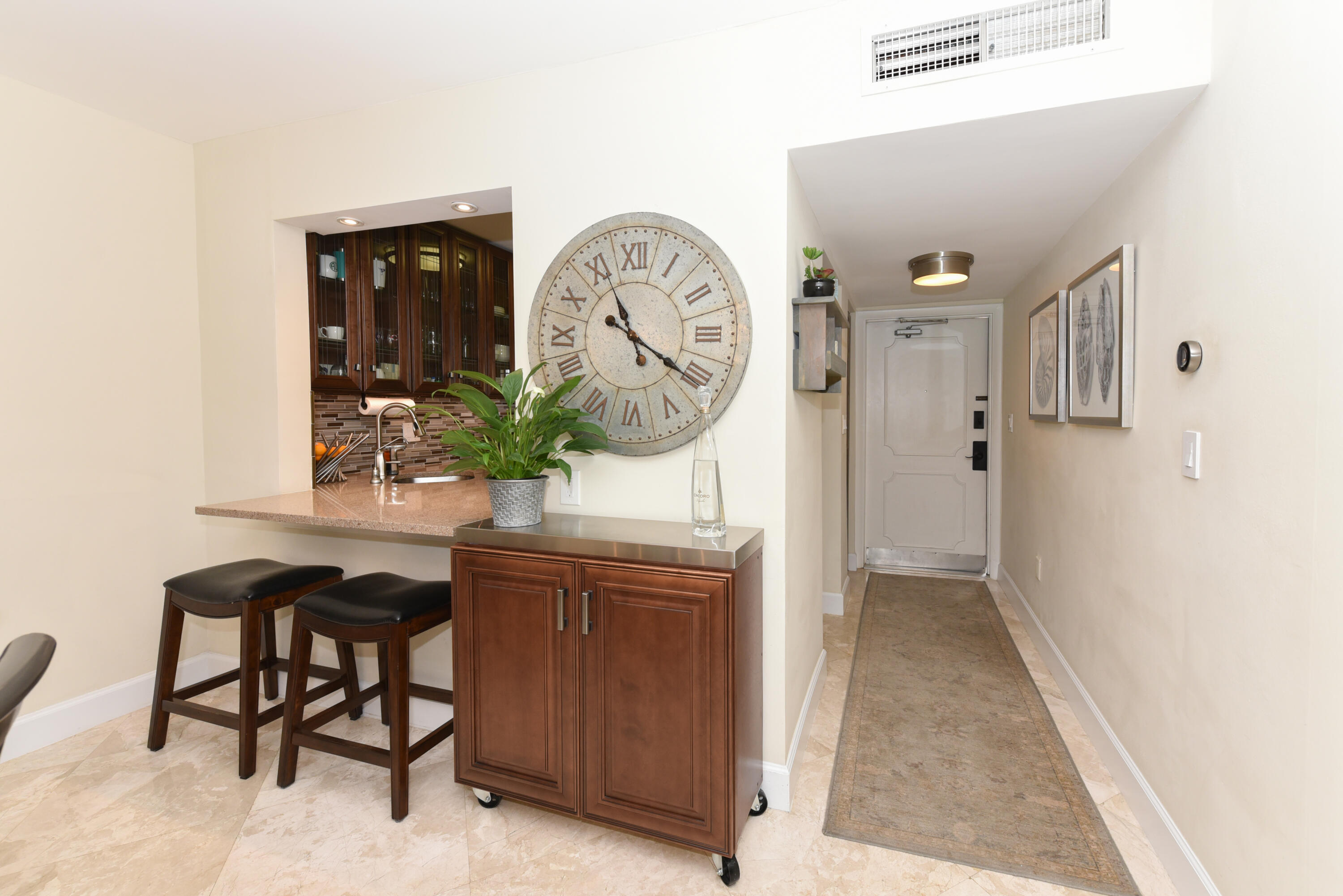 200 East Royal Palm Road, Unit 1040 Boca Raton, FL 33432 - Photo 10 of 40 200 E Royal Palm Rd_104_Denine McKerchie