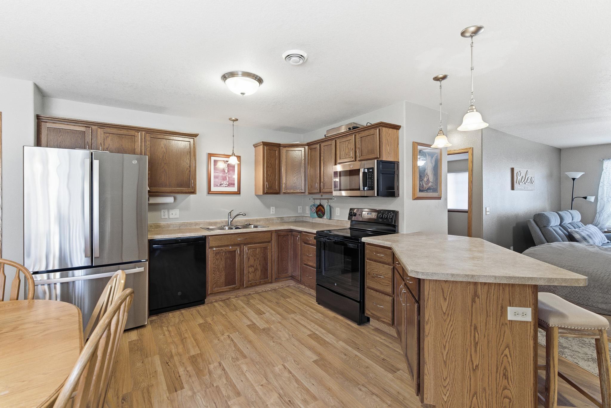 120 Palmer Path Mankato, MN 56001 - Photo 3 of 21