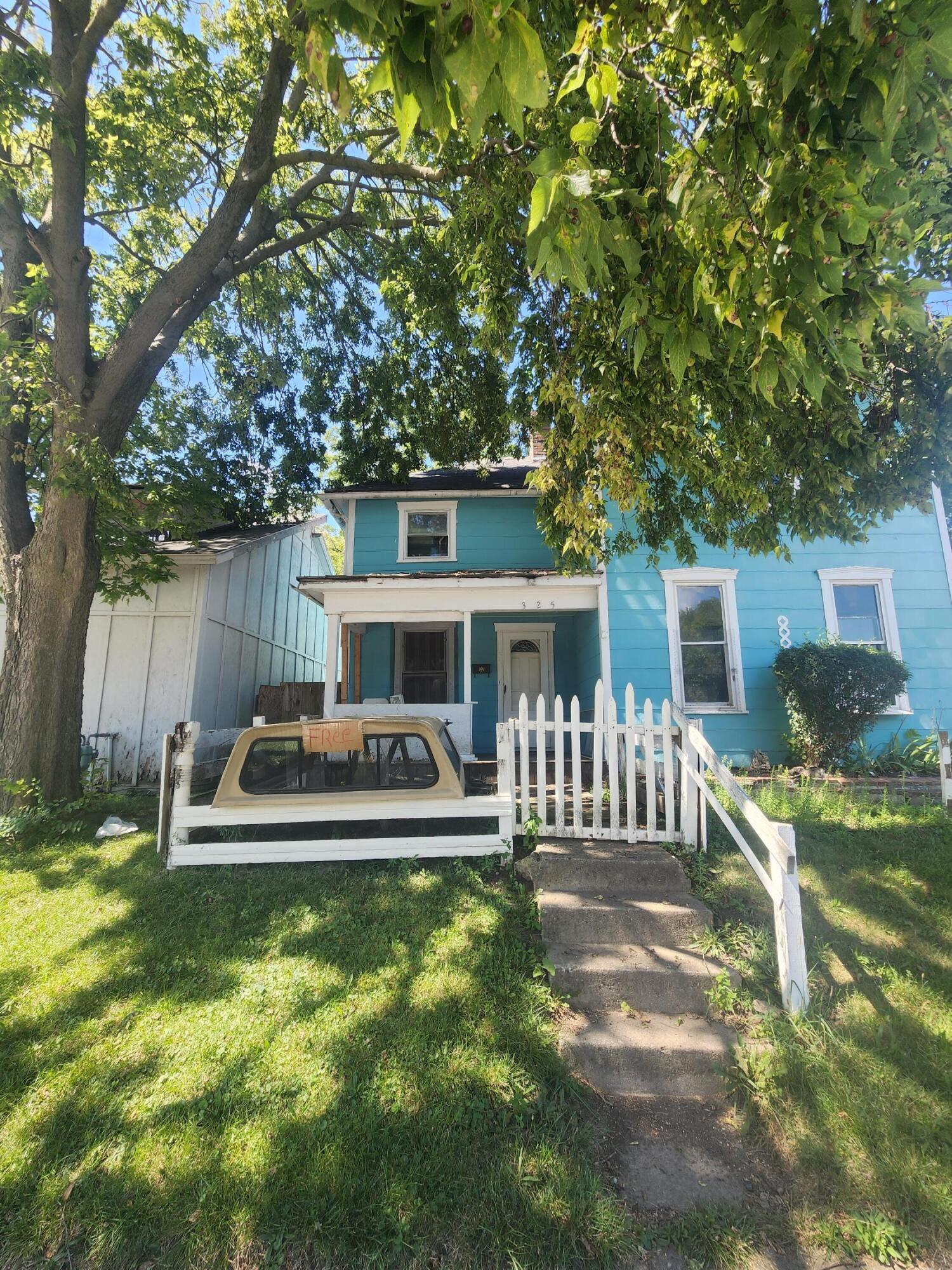 323 South Shaffer Street Springfield, OH 45506 - Photo 3 of 23
