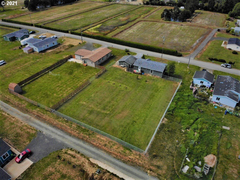 87898 Auction Barn Road Bandon, OR 97411 - Photo 18 of 18 Gallery Image 18