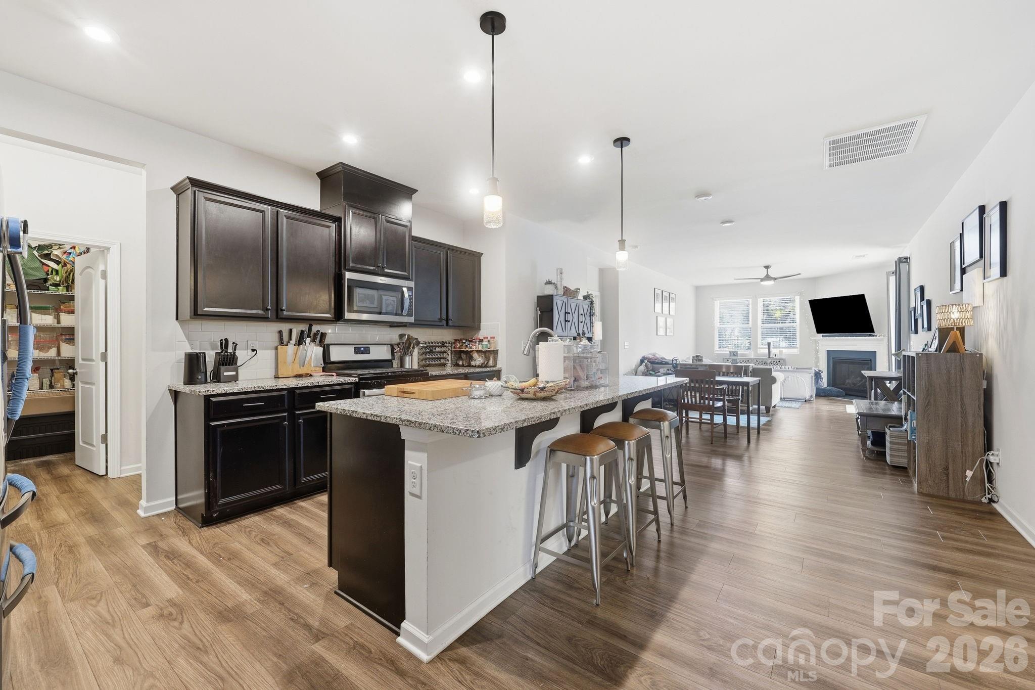 6523 Georgia Oak Road Charlotte, NC 28269 - Photo 7 of 48