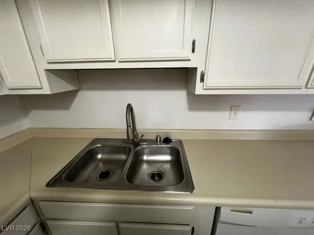 $1,500 | 3450 Erva Street, Unit 212, Las Vegas, NV 89117