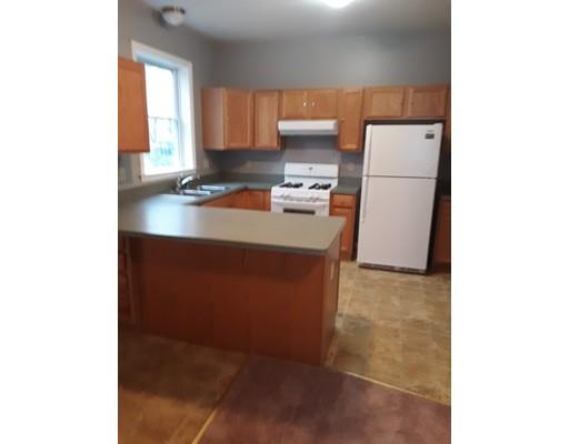 173 Tyler Street Springfield, MA 01109 - Photo 7 of 18 Gallery Image 7