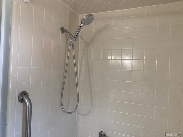 2610 John R Road Troy, MI 48083 - Photo 5 of 10