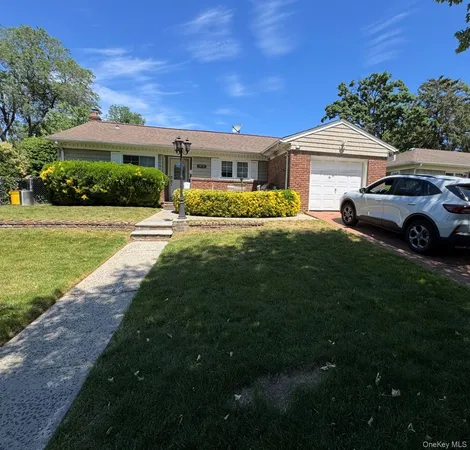$998,000 | 1498 Kew Avenue, Hewlett, NY 11557