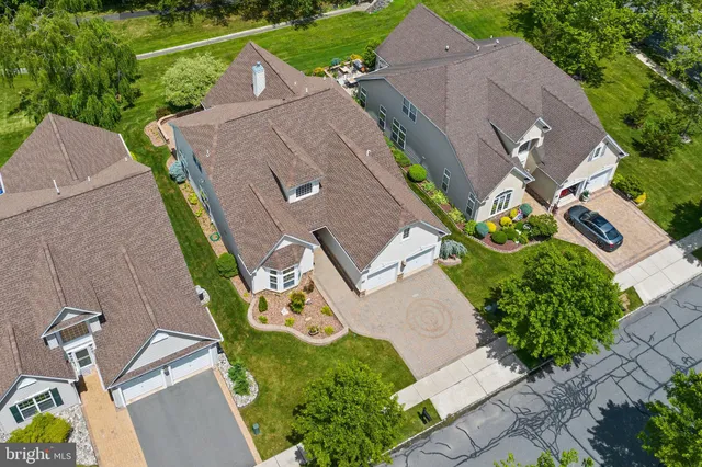 $675,000 | 37 Monte Carlo Drive, Hamilton, NJ 08691