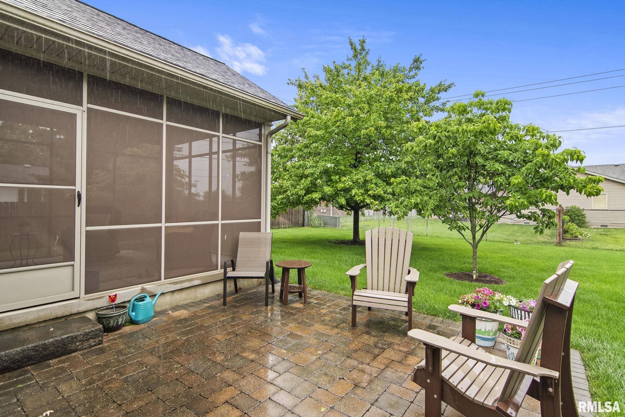 2503 Interlacken Drive Springfield, IL 62704 - Photo 32 of 36