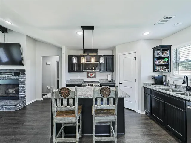 $475,000 | 1460 County Road 701, Cleburne, TX 76031