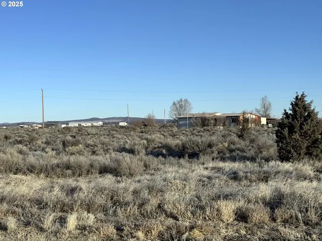 $15,000 | Christmas Valley Highway, Unit 4100, Christmas Valley, OR 97641