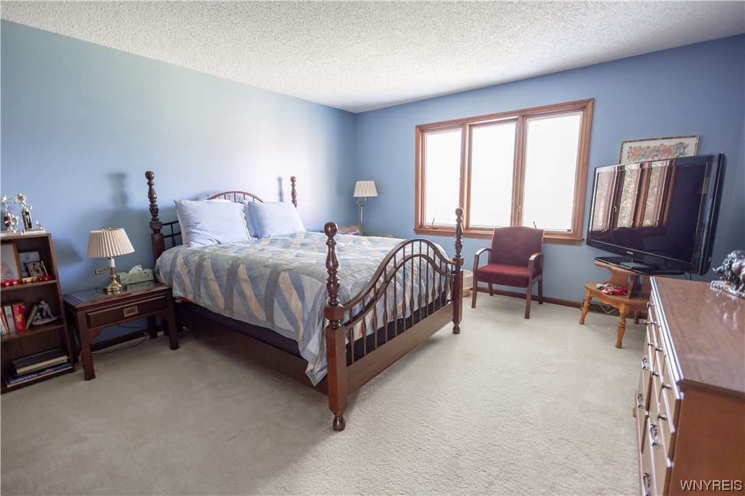 4 Buttonwood Lane Amherst, NY 14051 - Photo 16 of 21 Bedroom- Second Floor