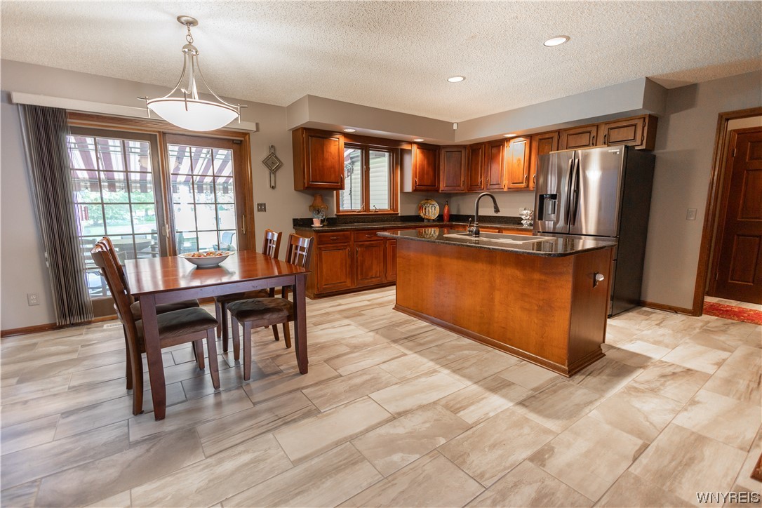 4 Buttonwood Lane Amherst, NY 14051 - Photo 8 of 21 Kitchen