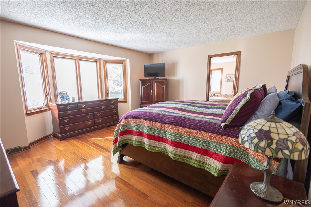 4 Buttonwood Lane Amherst, NY 14051 - Photo 10 of 21 Primary Bedroom- First Floor