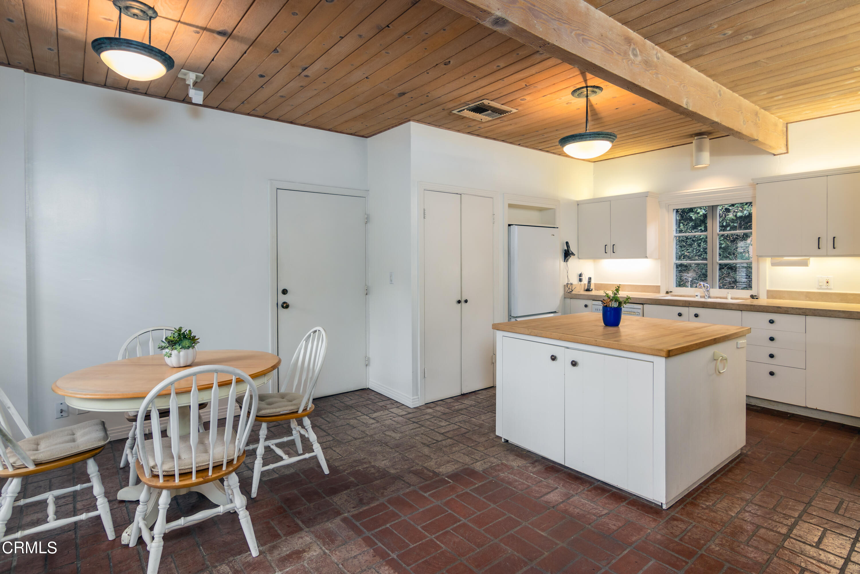 468 Allendale Road Pasadena, CA 91106 - Photo 13 of 33 468_Allendale-19