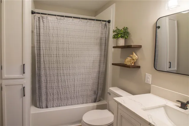 $212,000 | 319 East Hampton Avenue, Honea Path, SC 29654