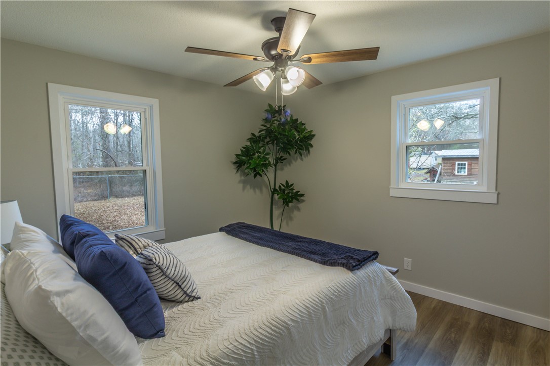 319 East Hampton Avenue Honea Path, SC 29654 - Photo 23 of 35