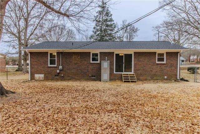 $212,000 | 319 East Hampton Avenue, Honea Path, SC 29654